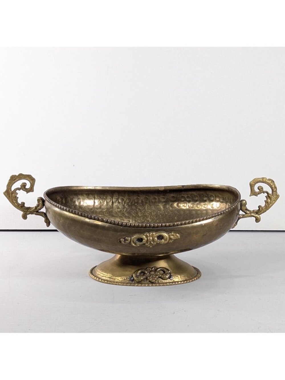 Vintage decorative brass fruit bowl, Oval hammered brass pedestal indoor planter